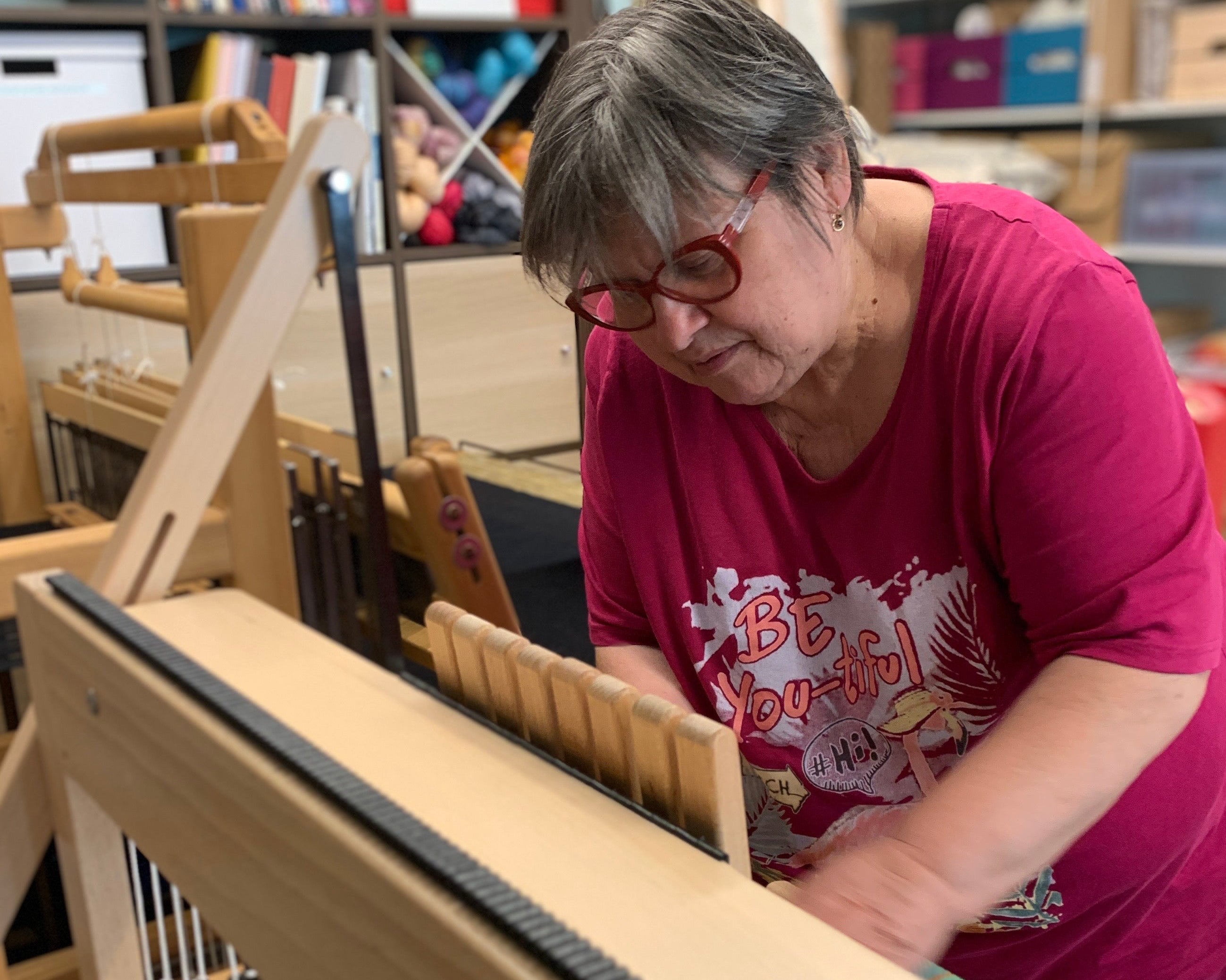 Ismerkedés a szövőszékkel a MintaMókus Szövödében